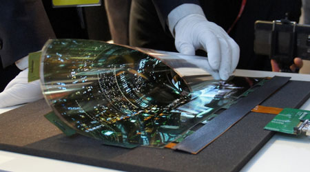  نمایشگر OLED 
