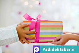 هنری‌ به‌ نام‌ هدیه‌ دادن‌