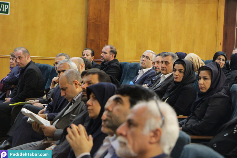 تجلیل از 7 کارآفرین برتر سال 95 استان تهران 