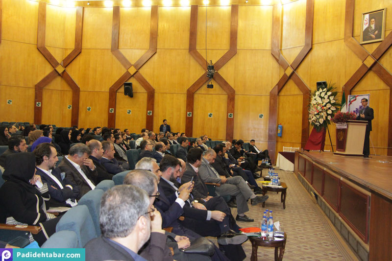 تجلیل از 7 کارآفرین برتر سال 95 استان تهران 