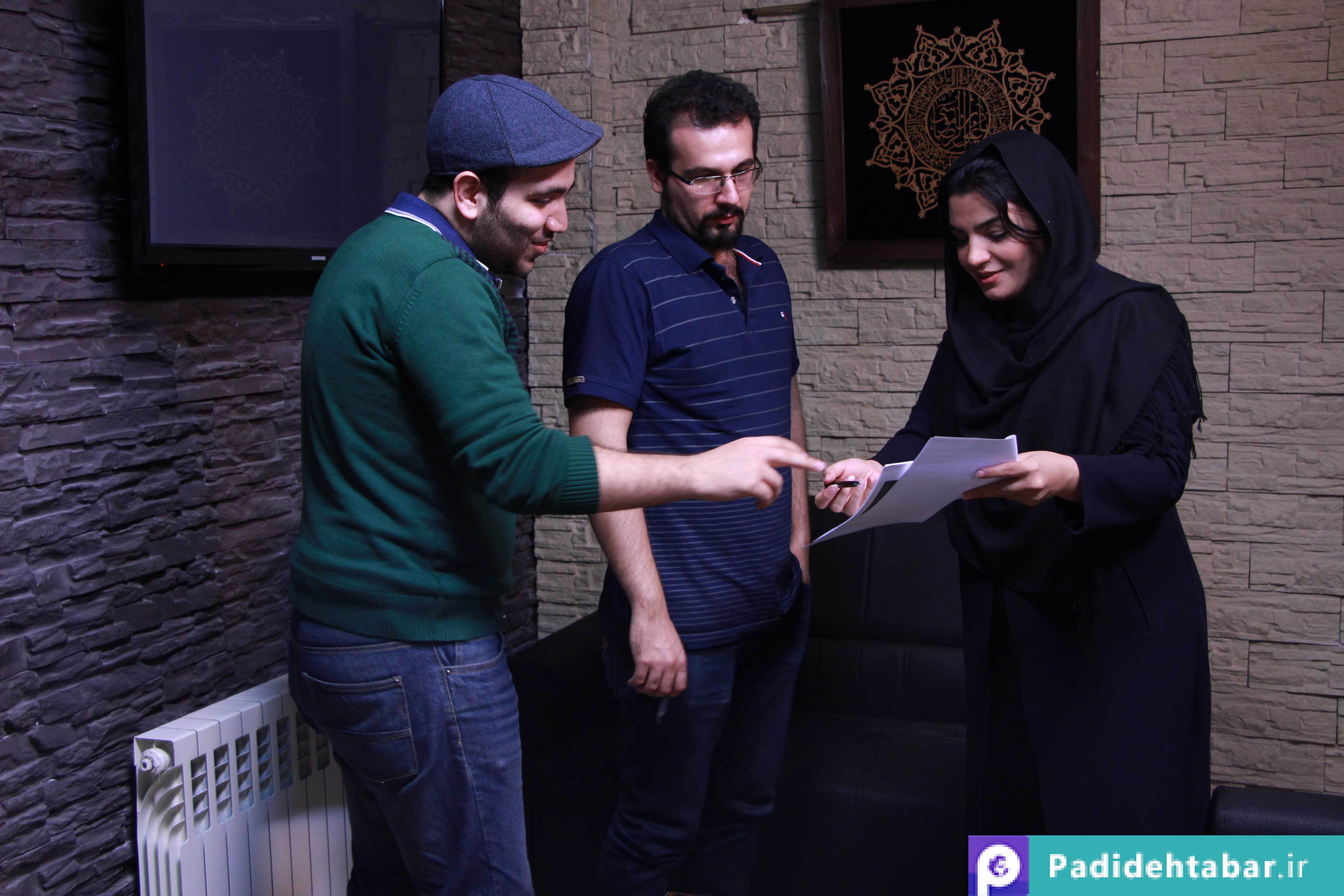 سمیتئاتر
تاکسیرانی
پدیده تبار
اروند
اتاق فکر
نمایشنامه نویسی