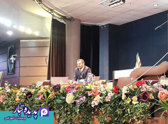 فولاد مبارکه
دکتر خاکی
پدیده تبار
سمیتئاتر توسعه رهبری
