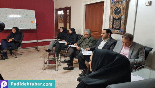 بازبینی سمیتئاتر جانشین پروری