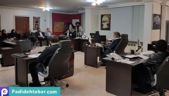 بازبینی سمیتئاتر جانشین پروری