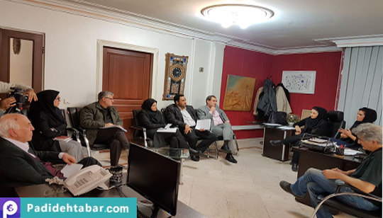 بازبینی سمیتئاتر جانشین پروری